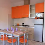 Apartamento Bright Flat Surrounded By Pools