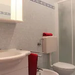 Bright Flat Surrounded By Pools דירה *