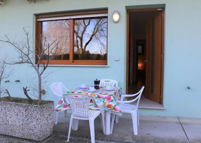 Bright Flat Surrounded By Pools *